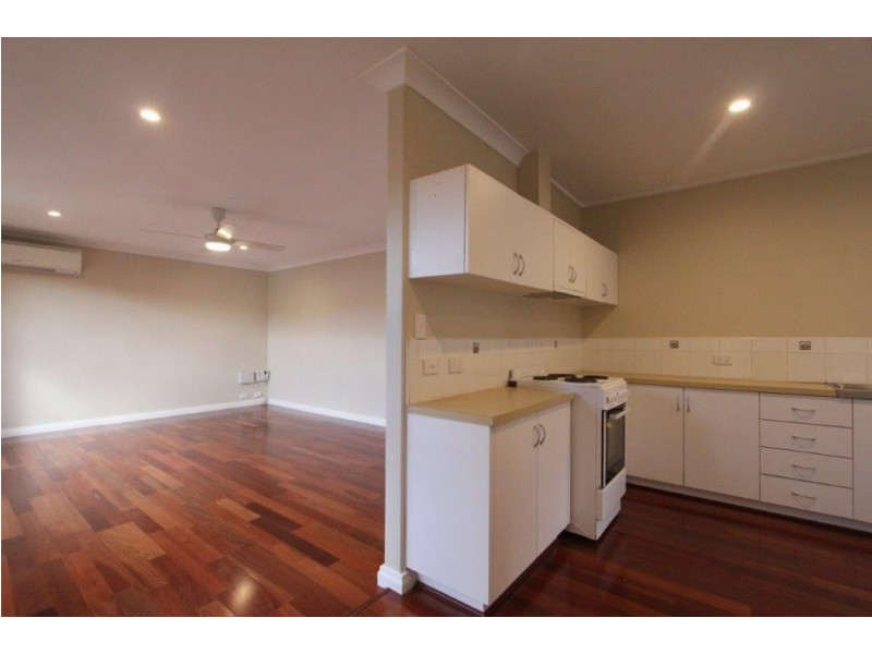 2 / 32 Axford Street, Como WA 6152