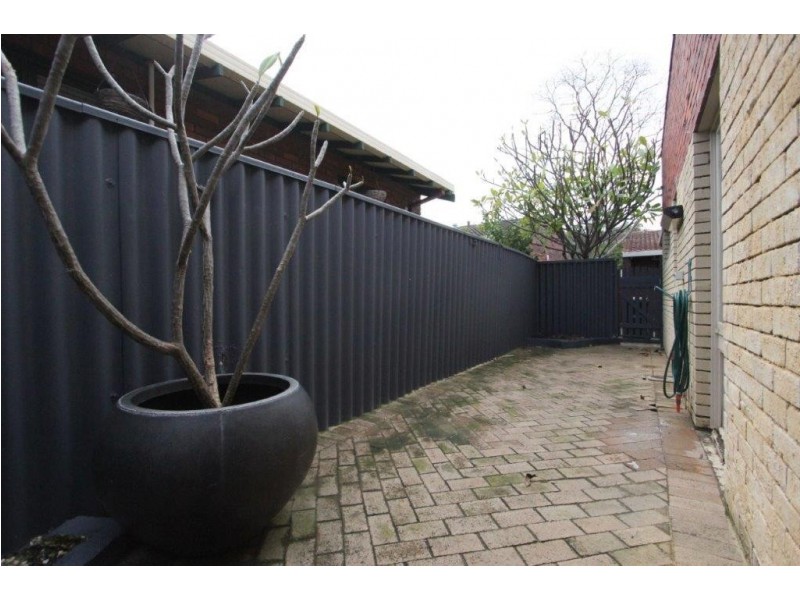 2 / 32 Axford Street, Como WA 6152