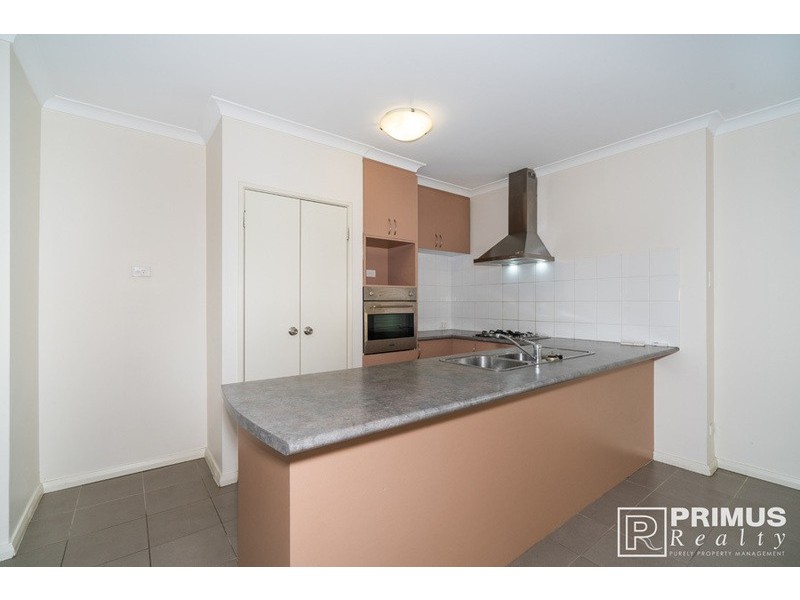 8/97 Sevenoaks Street, Bentley WA 6102