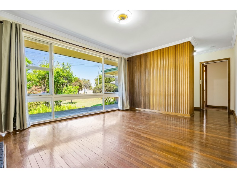 123 Gabriel Street, Cloverdale WA 6105