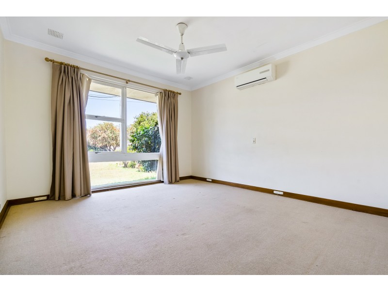 123 Gabriel Street, Cloverdale WA 6105