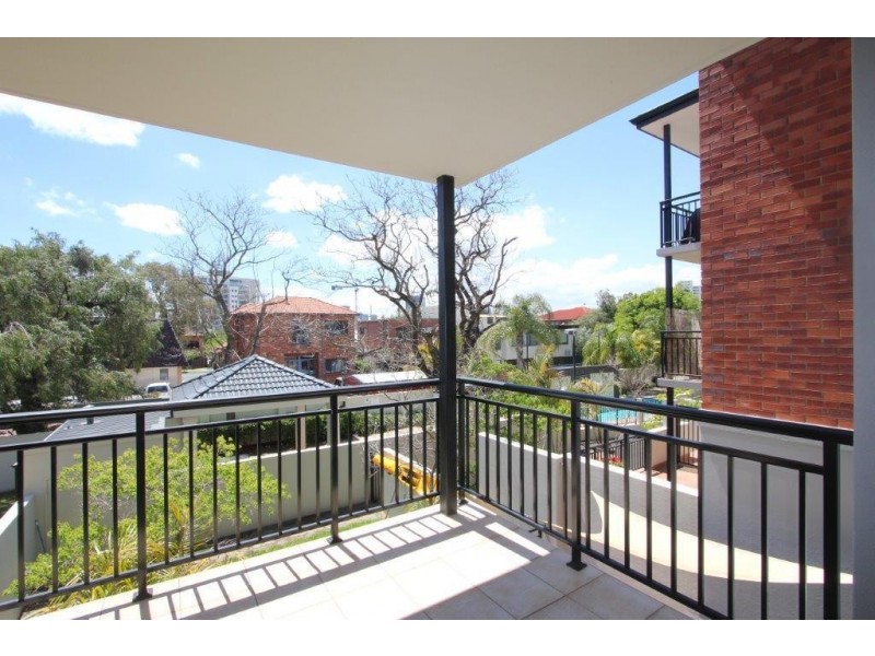 4/21 Hardy street, South Perth WA 6151