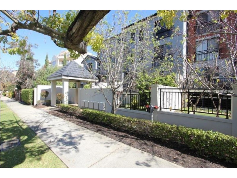 4/21 Hardy street, South Perth WA 6151
