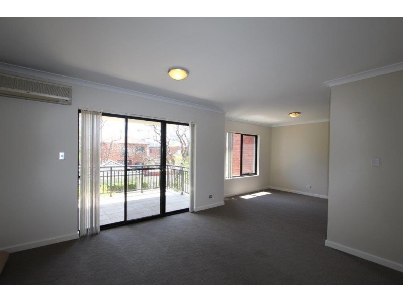 4/21 Hardy street, South Perth WA 6151