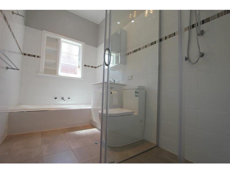 10 Parsons Avenue, Manning WA 6152