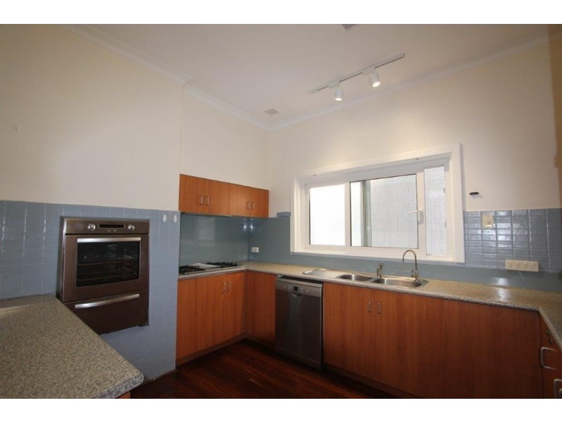 10 Parsons Avenue, Manning WA 6152