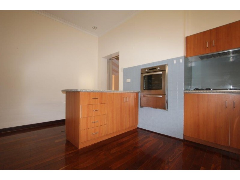 10 Parsons Avenue, Manning WA 6152