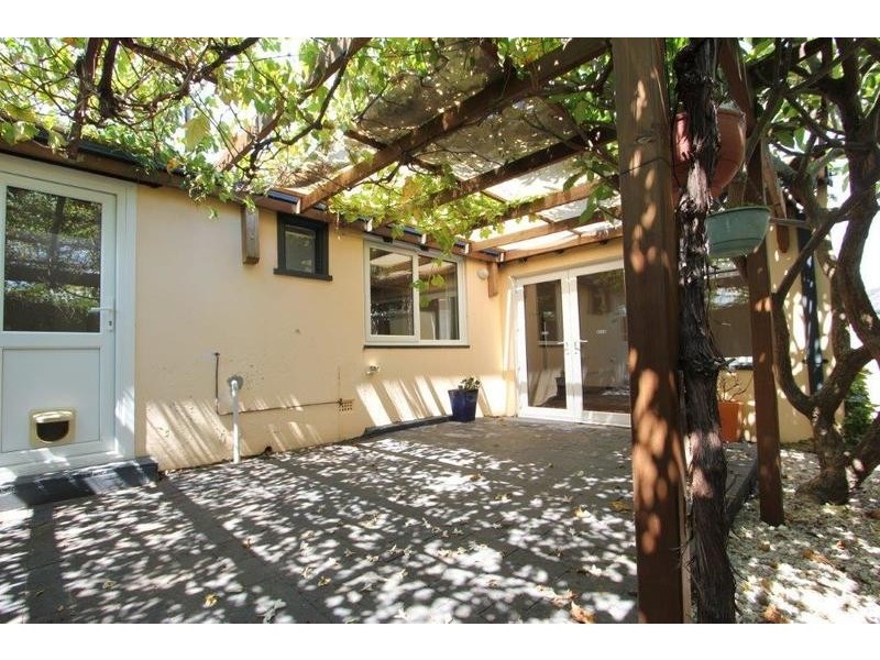 10 Parsons Avenue, Manning WA 6152