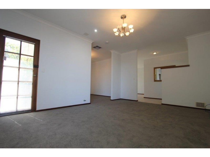 1/53 Comer Street, Como WA 6152