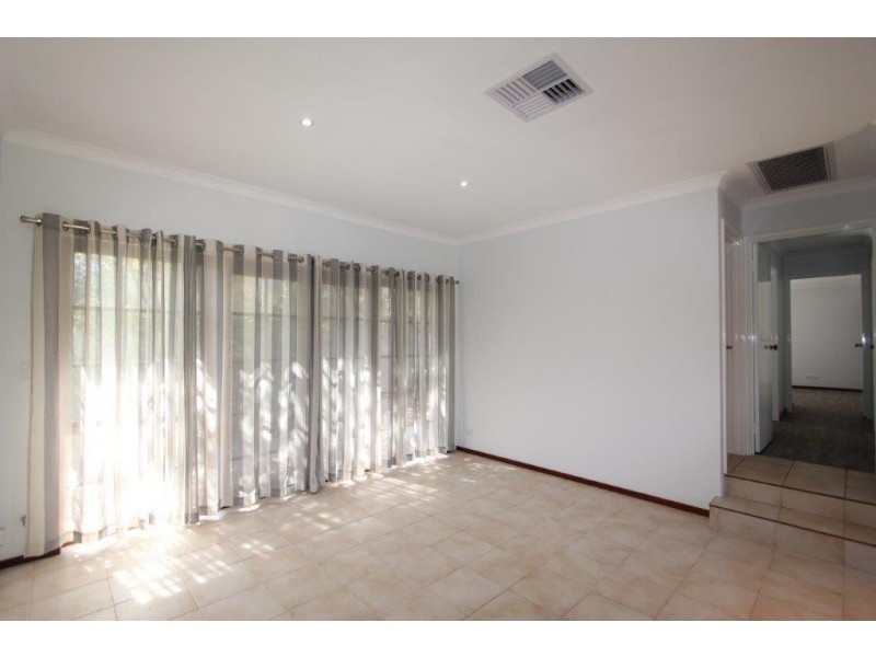 1/53 Comer Street, Como WA 6152
