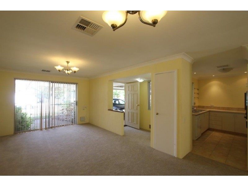 2/68 Coode Street, Como WA 6152