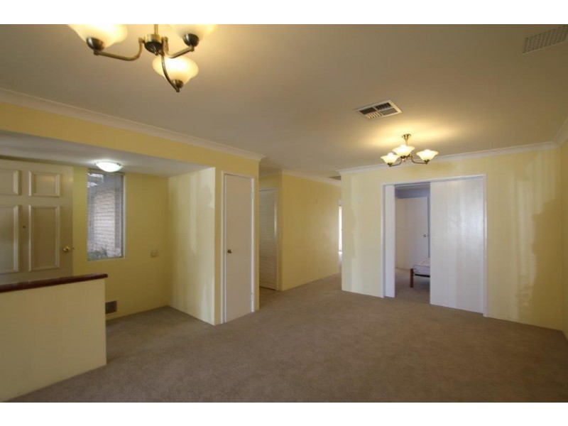 2/68 Coode Street, Como WA 6152