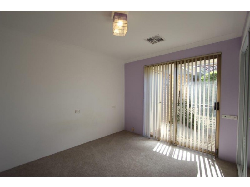 2/68 Coode Street, Como WA 6152