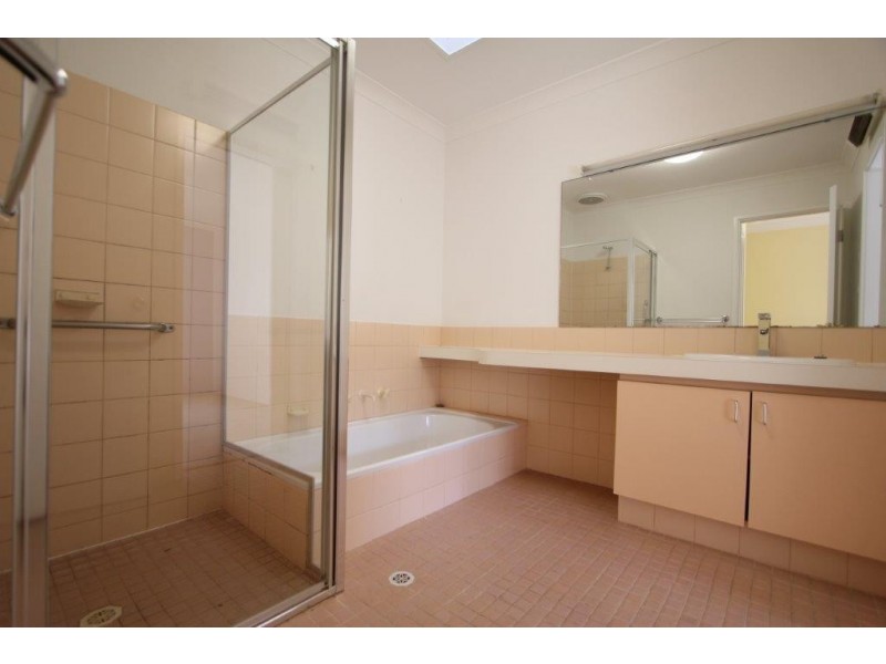 2/68 Coode Street, Como WA 6152