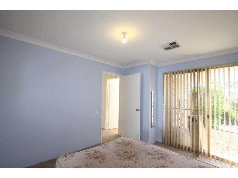 2/68 Coode Street, Como WA 6152