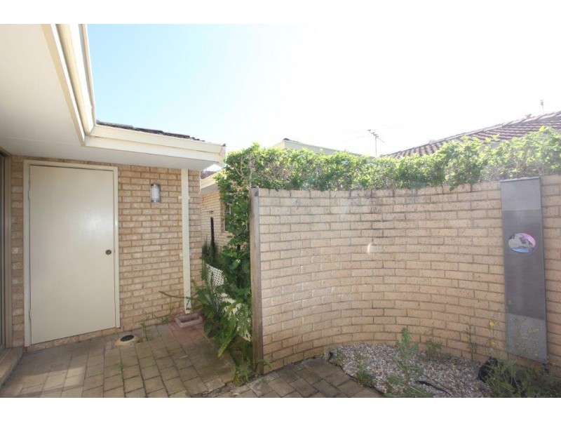 2/68 Coode Street, Como WA 6152