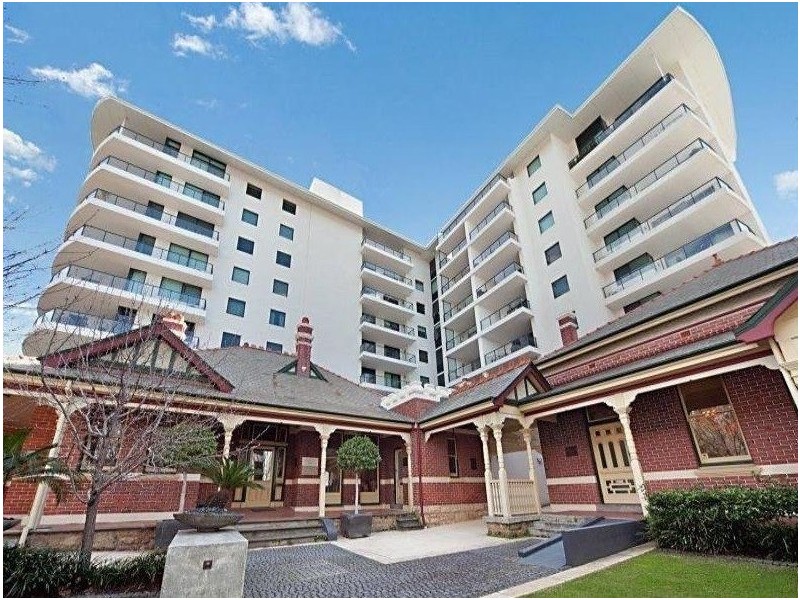 2/34 Kings park Road, West Perth WA 6005