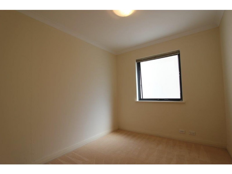 2/34 Kings park Road, West Perth WA 6005