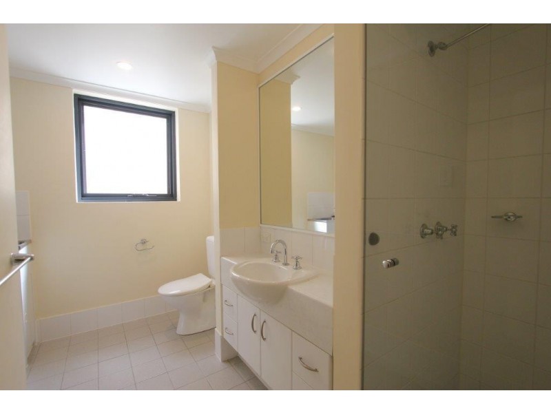 2/34 Kings park Road, West Perth WA 6005