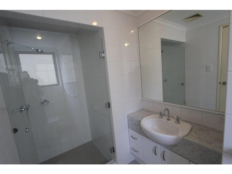 2/34 Kings park Road, West Perth WA 6005