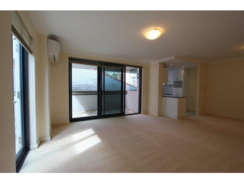 2/34 Kings park Road, West Perth WA 6005