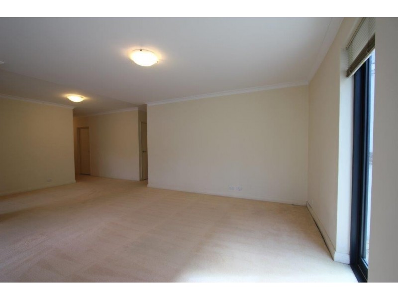 2/34 Kings park Road, West Perth WA 6005