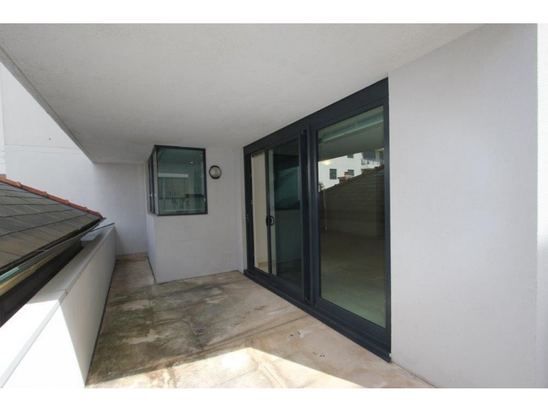 2/34 Kings park Road, West Perth WA 6005