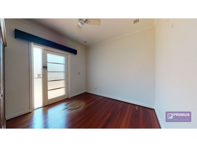 29 Boundary Road, St James WA 6102