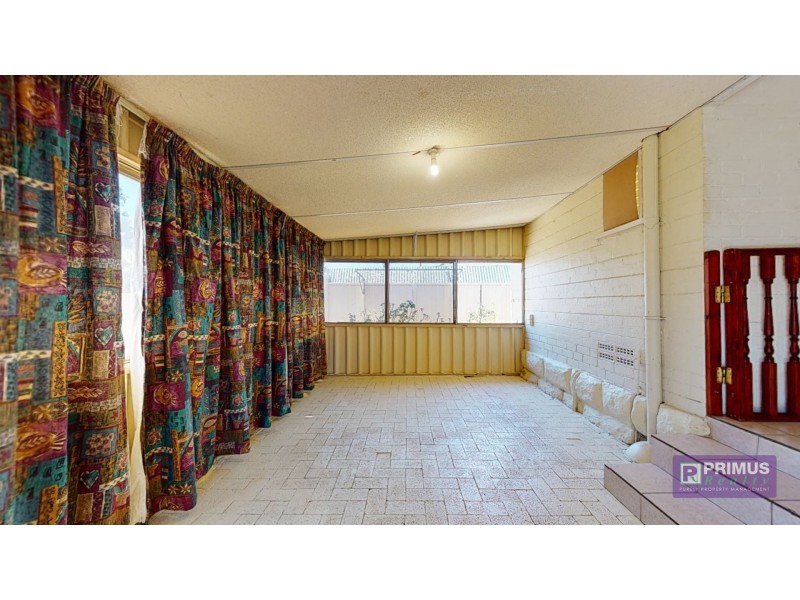 29 Boundary Road, St James WA 6102