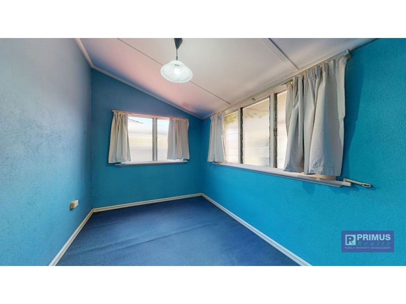 29 Boundary Road, St James WA 6102