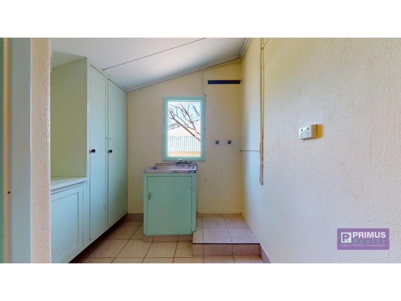 29 Boundary Road, St James WA 6102