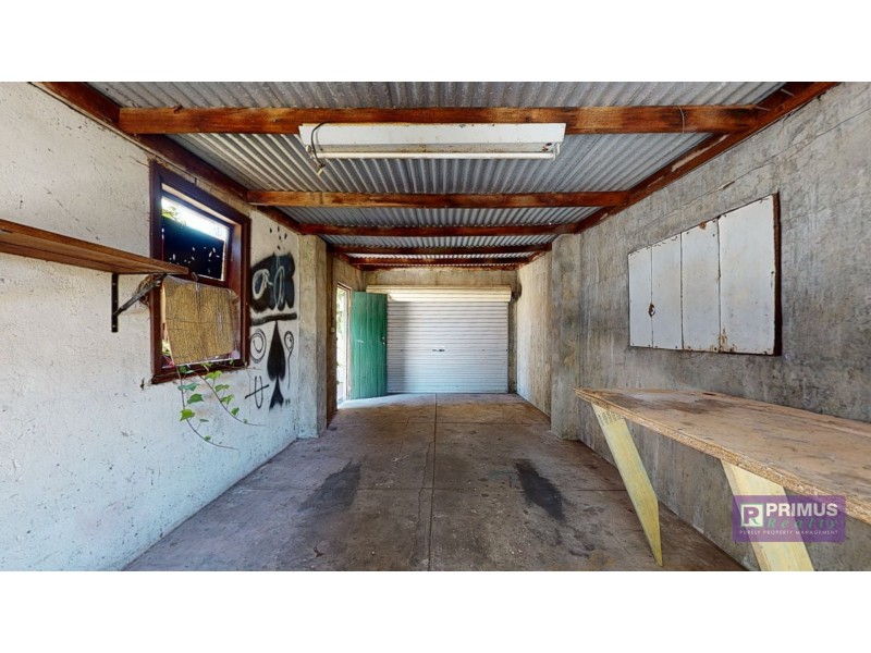 29 Boundary Road, St James WA 6102