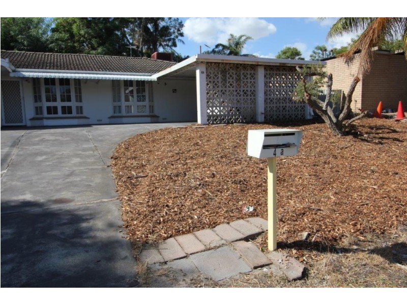 A/4 Garvey Street, Waterford WA 6152