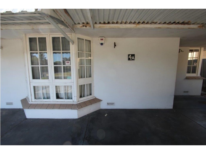 A/4 Garvey Street, Waterford WA 6152