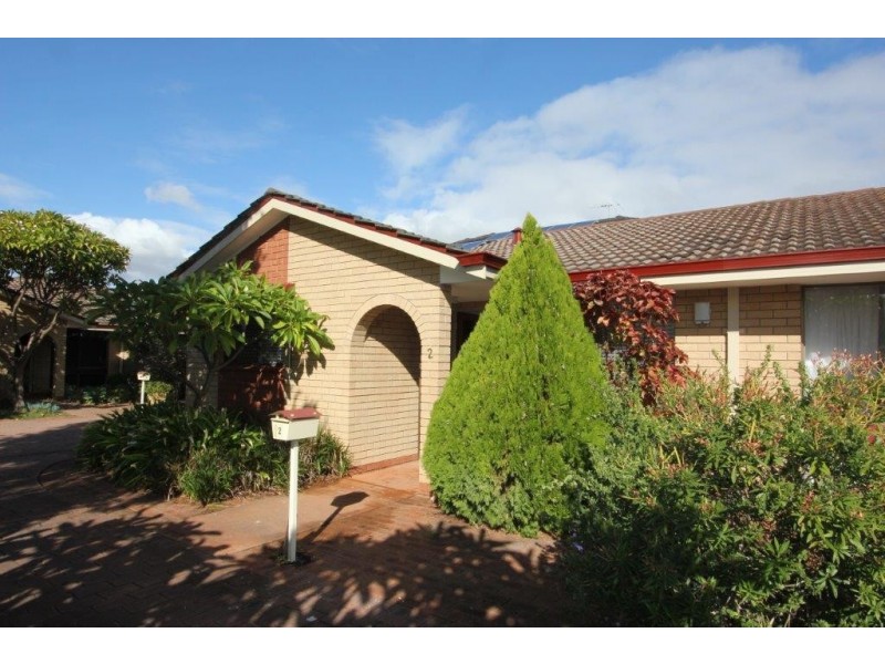2/74 Robert Street, Como WA 6152