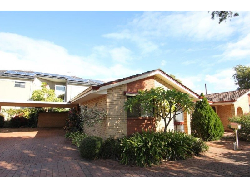 2/74 Robert Street, Como WA 6152