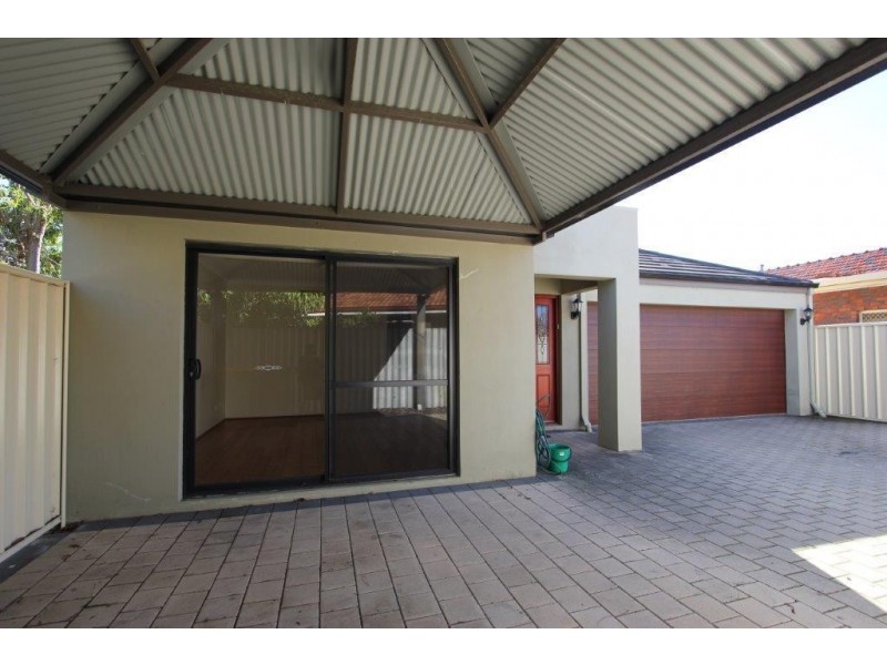 71A Moolyeen Road, Brentwood WA 6153