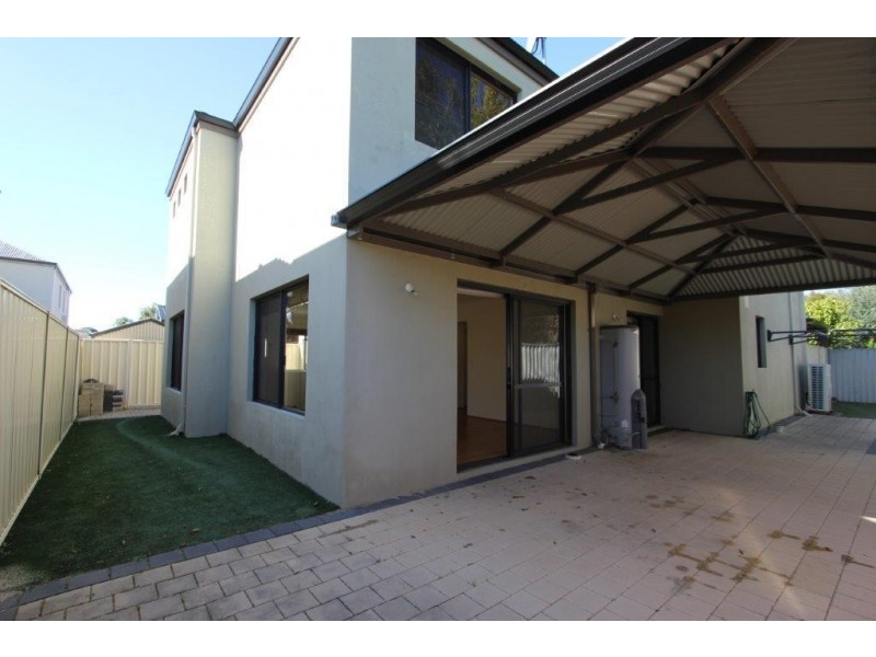 71A Moolyeen Road, Brentwood WA 6153