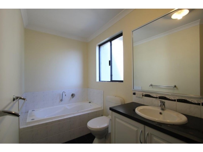 71A Moolyeen Road, Brentwood WA 6153