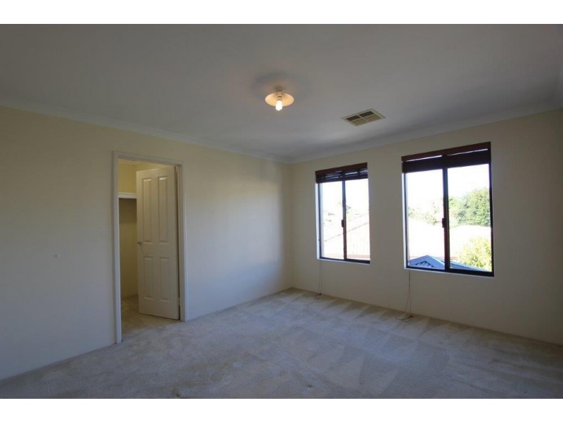 71A Moolyeen Road, Brentwood WA 6153