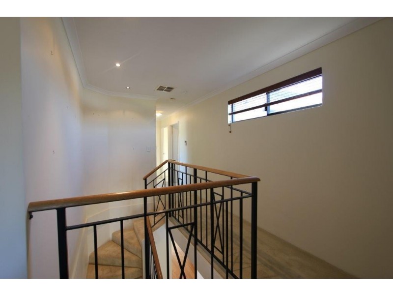 71A Moolyeen Road, Brentwood WA 6153