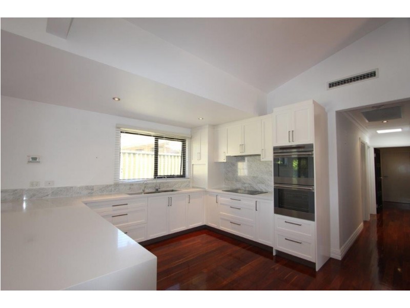 5 Cheyne Walk, Applecross WA 6153