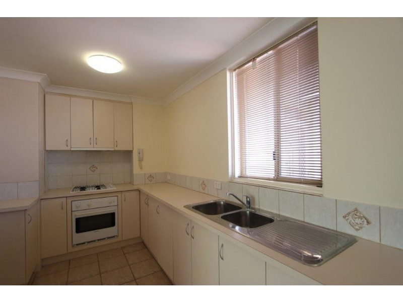 13/34 Comer Street, Como WA 6152