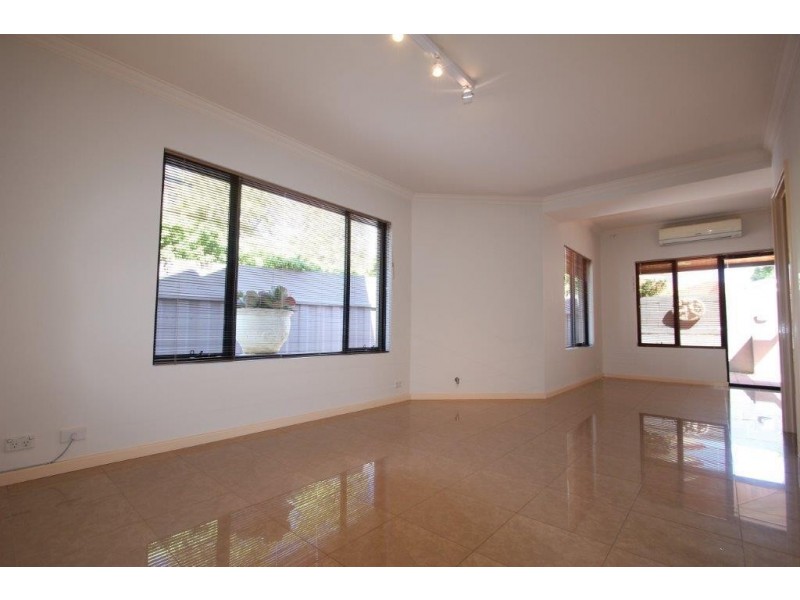 3/168 Melville Parade, Como WA 6152