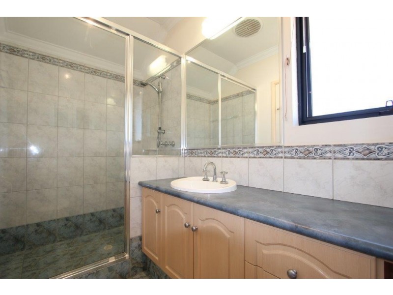 3/168 Melville Parade, Como WA 6152