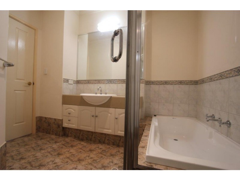3/168 Melville Parade, Como WA 6152