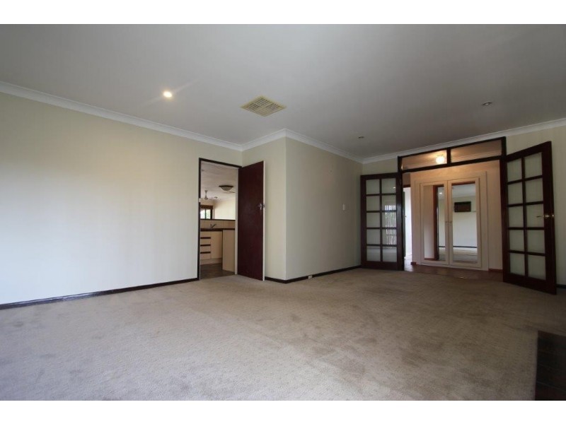94 Gabriel Street, Cloverdale WA 6105