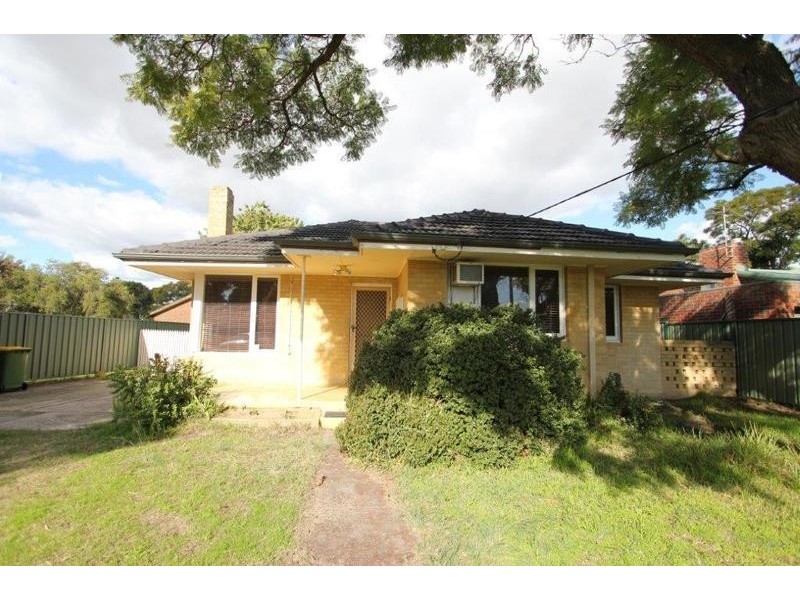 38 Kennerly Street, Cloverdale WA 6105