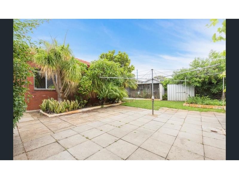 75 Gabriel Street, Cloverdale WA 6105