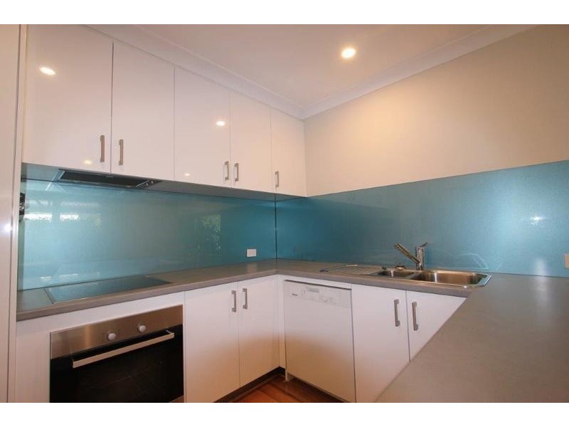 4/104 McDonald Street, Como WA 6152